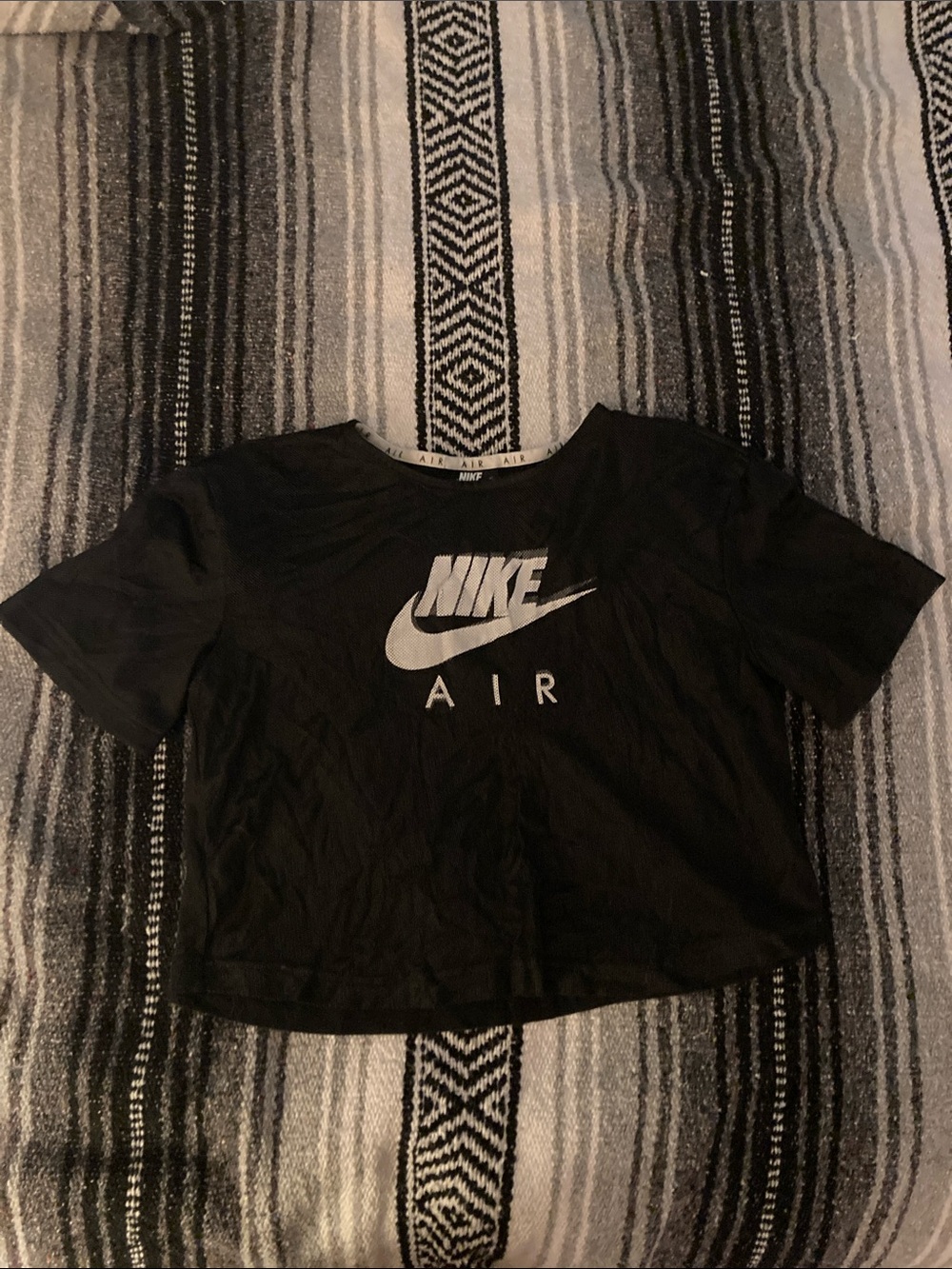 Women's Nike Air Mesh Short-Sleeve Crop Tee // size XS